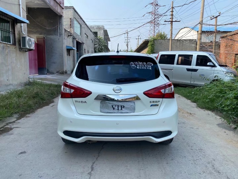 郑州17年日产骐达4