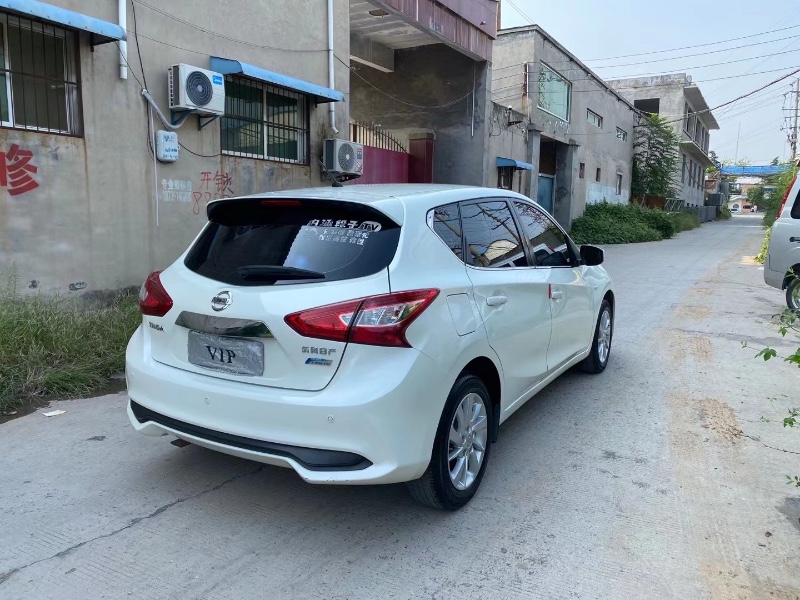 郑州17年日产骐达2