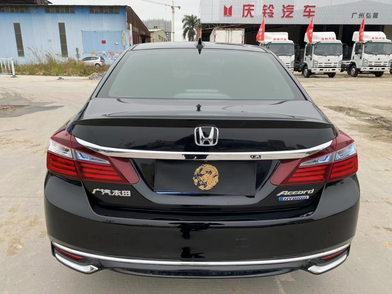 广州17年本田雅阁8