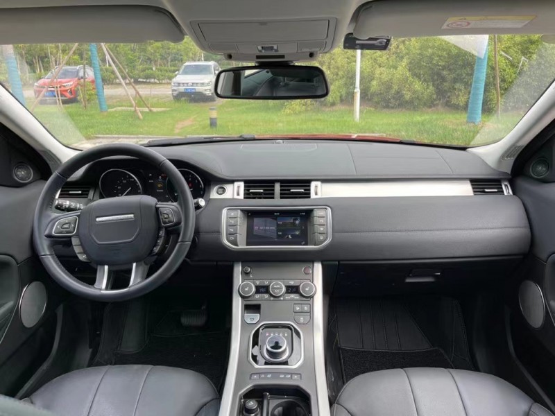 盐城18年路虎极光8