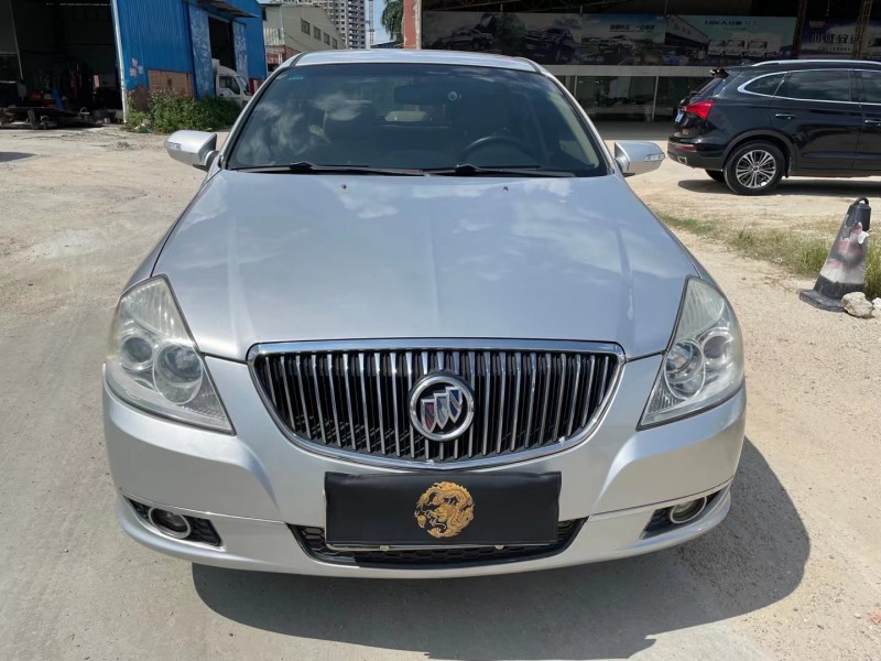 广州12年别克凯越1