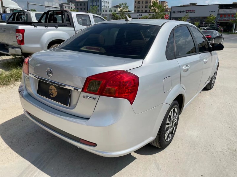 广州12年别克凯越9