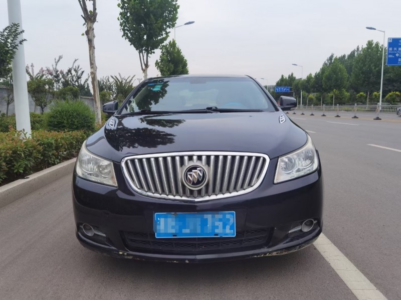 枣庄12年别克君越1