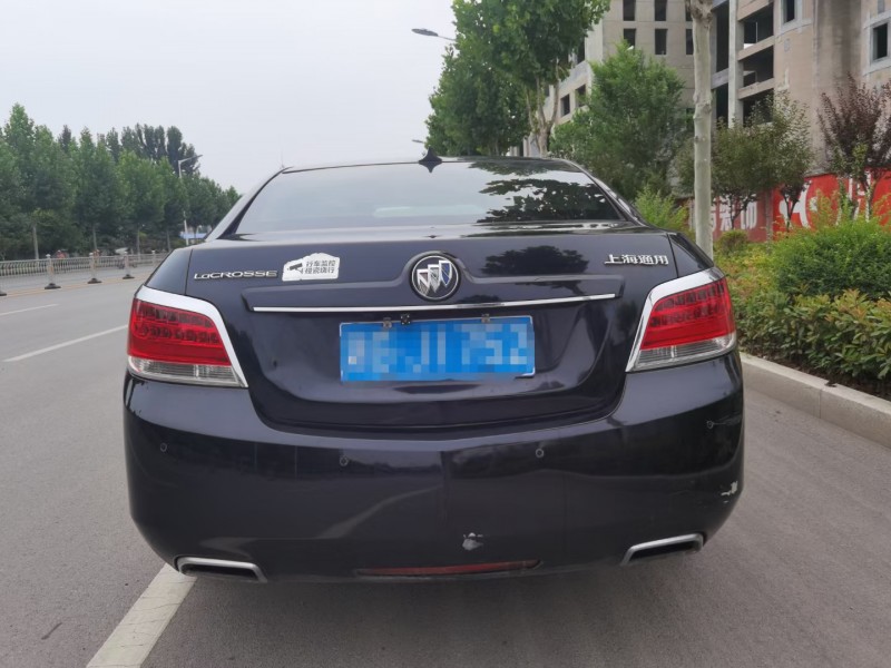 枣庄12年别克君越8