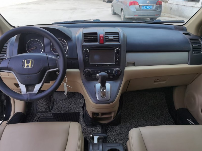 東營11年本田CR-V5