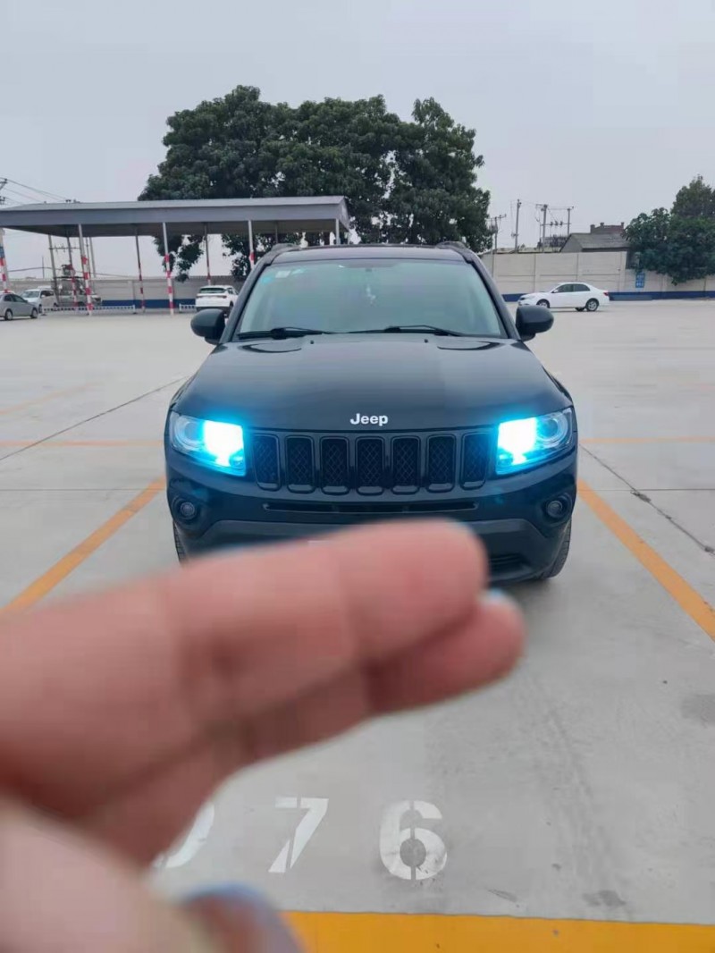 邢臺13年Jeep指南者1