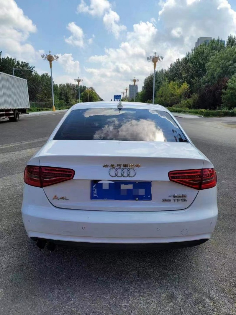 潍坊13年奥迪A4L8