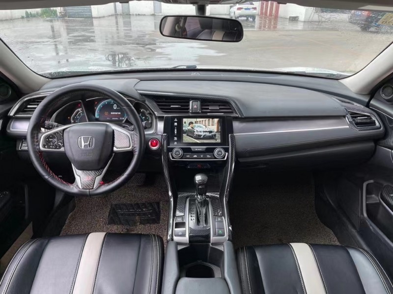 盐城16年本田思域8