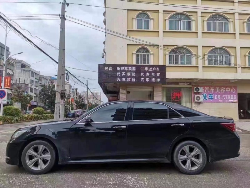 南寧16年豐田皇冠2