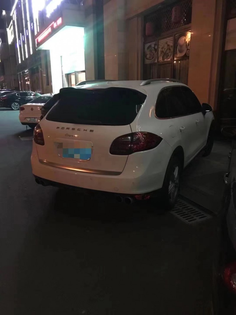 紹興14年保時捷卡宴6
