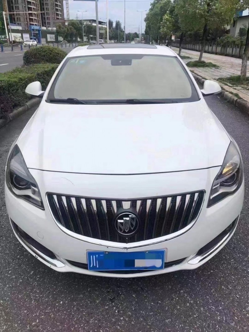 成都16年别克君威1