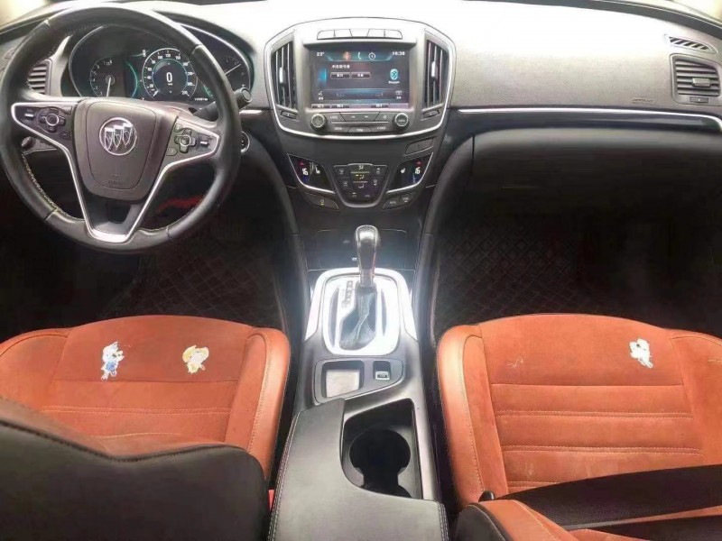 成都16年别克君威4