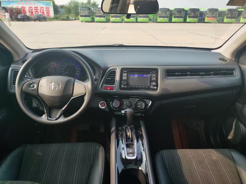 邢台17年本田缤智6