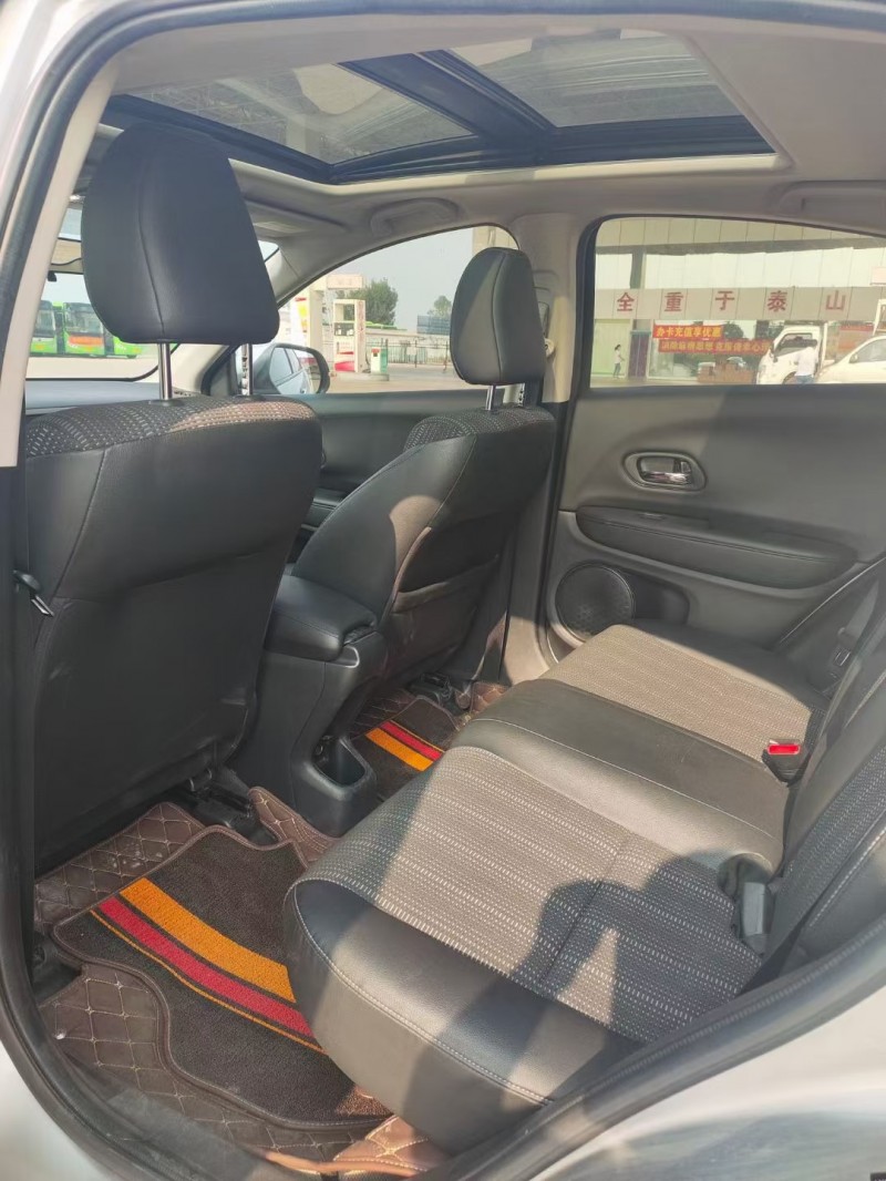 邢台17年本田缤智7