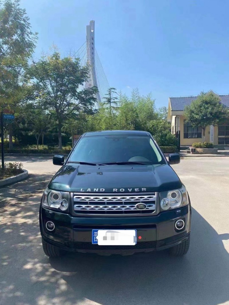 济宁10年路虎神行者1