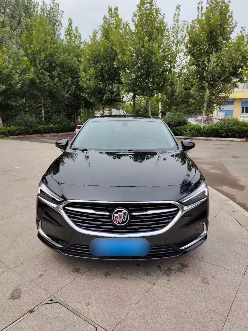 青岛20年别克君越1