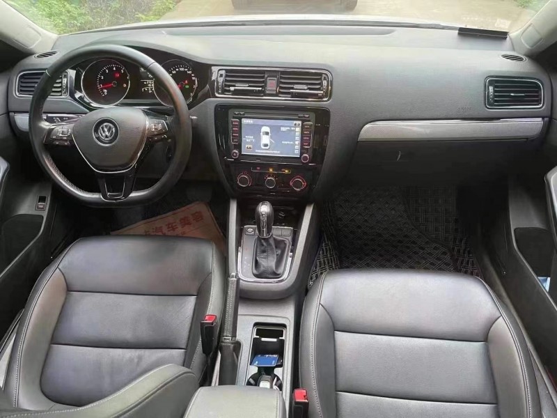 成都16年大众速腾4