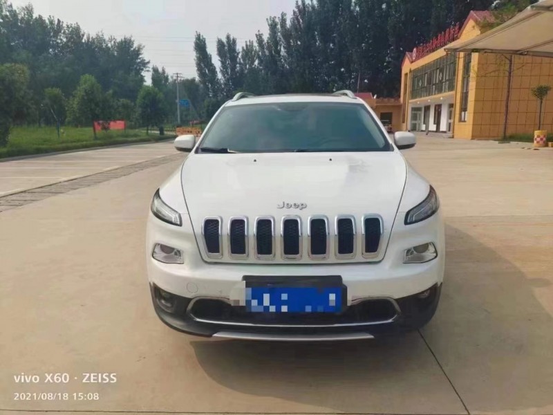 北京17年Jeep自由光1