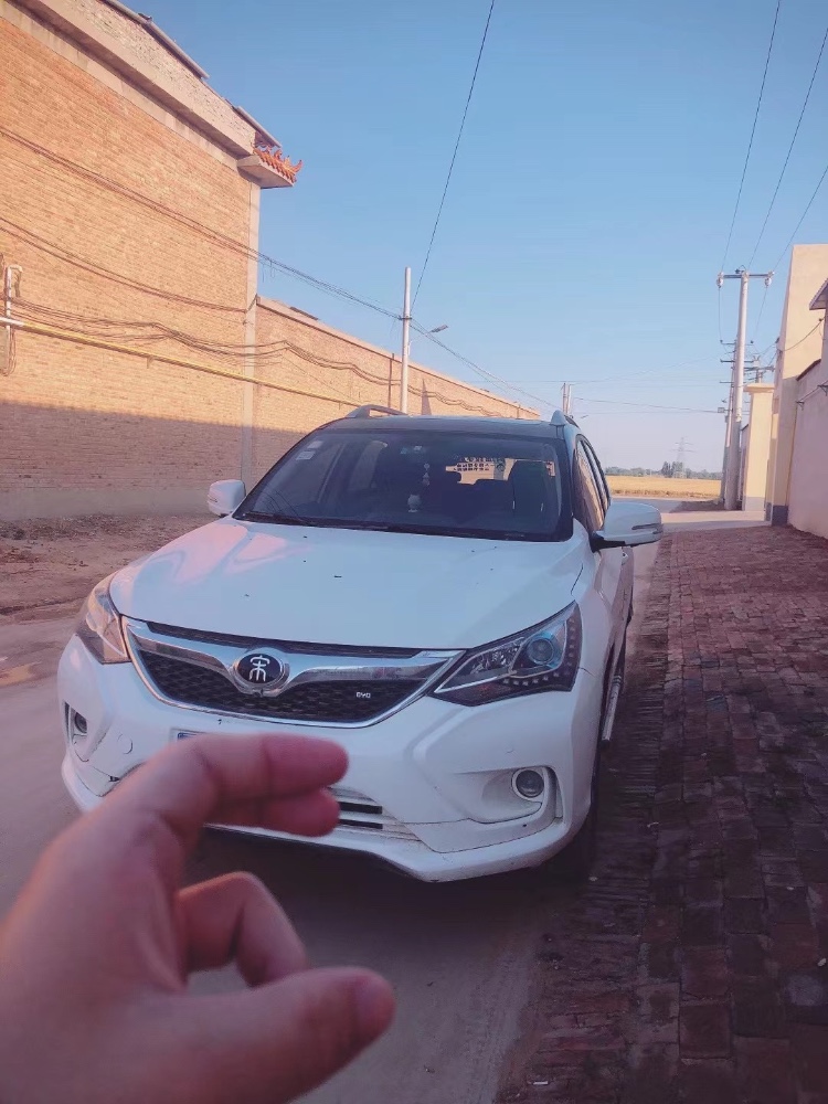 保定18年比亚迪宋3