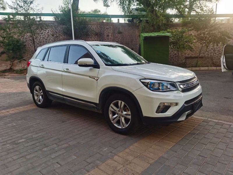 保定17年长安汽车CS755