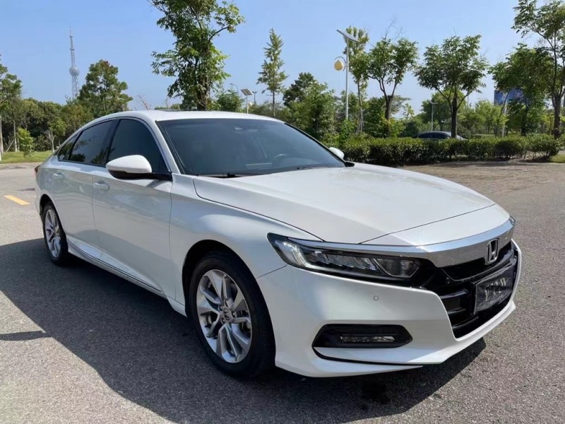 盐城20年本田雅阁2