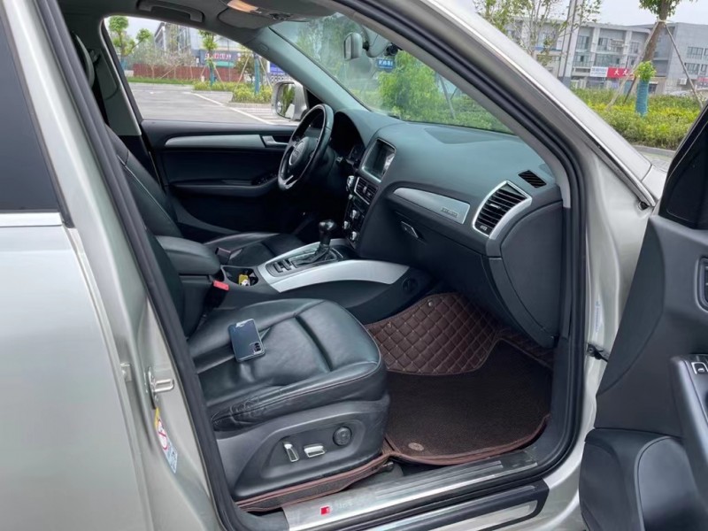 盐城15年奥迪Q57