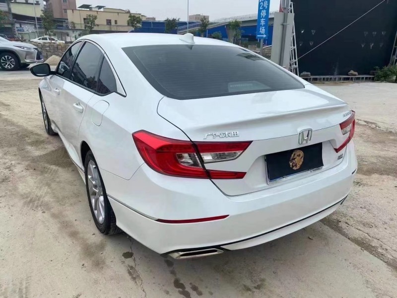 广州20年本田雅阁7