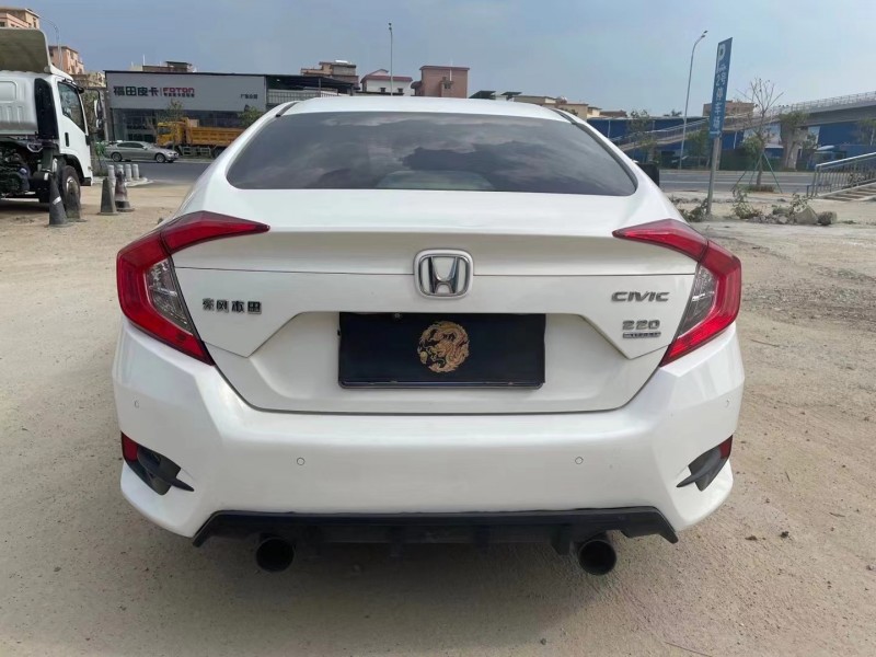 广州17年本田思域8