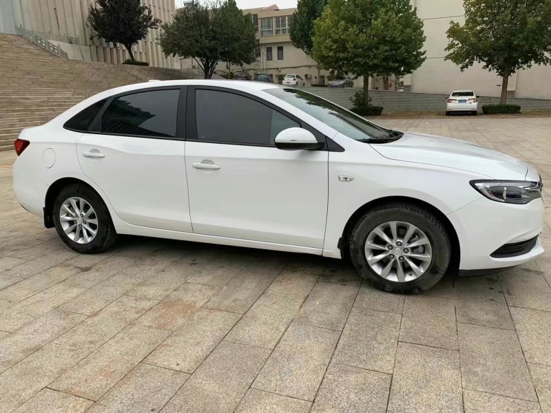 潍坊19年别克英朗3