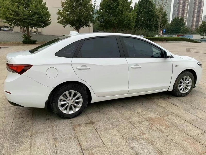 潍坊19年别克英朗7