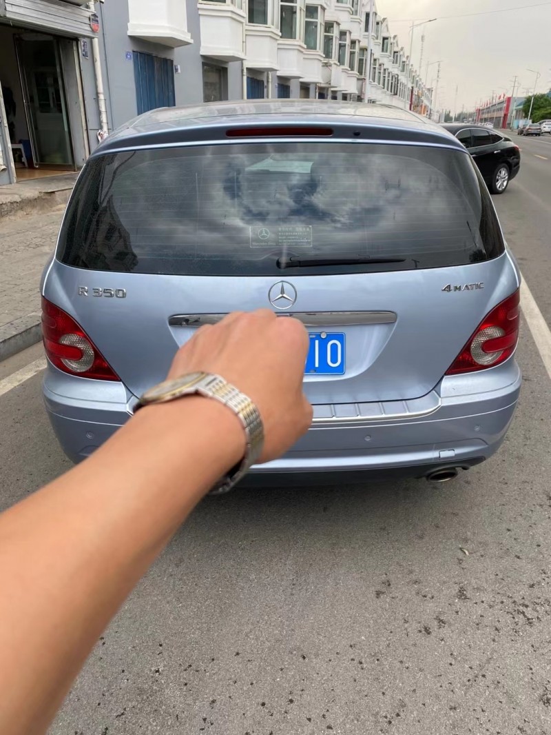 大同08年奔馳R1