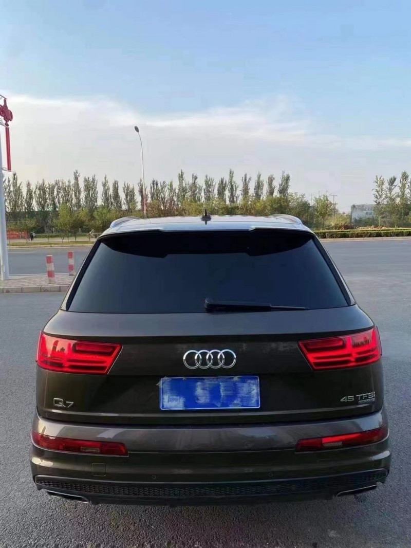 滄州15年奧迪Q79