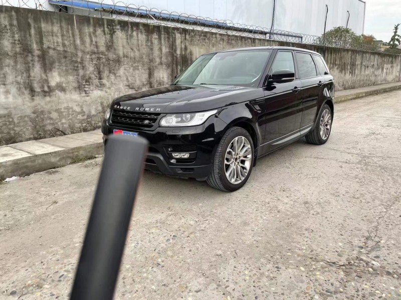 成都14年路虎揽胜运动2