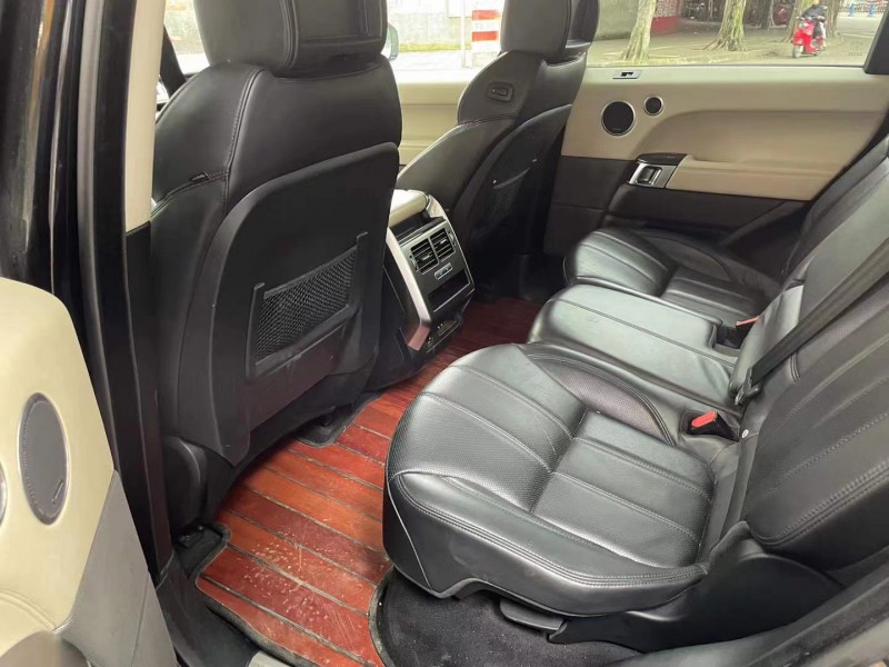 成都14年路虎揽胜运动6