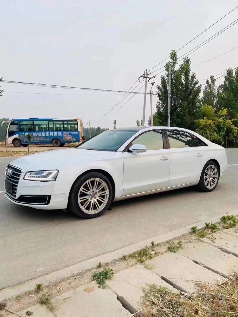 潍坊14年奥迪A8L3