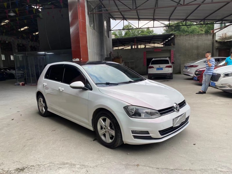 成都16年宝马3系2