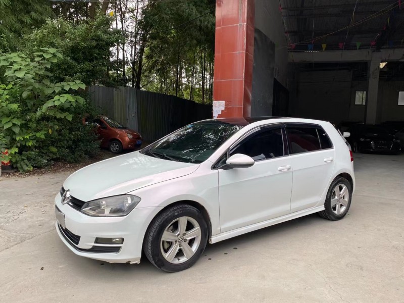 成都16年宝马3系4