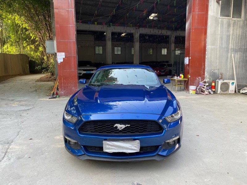 成都17年福特野马1