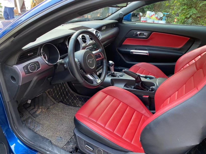 成都17年福特野马3