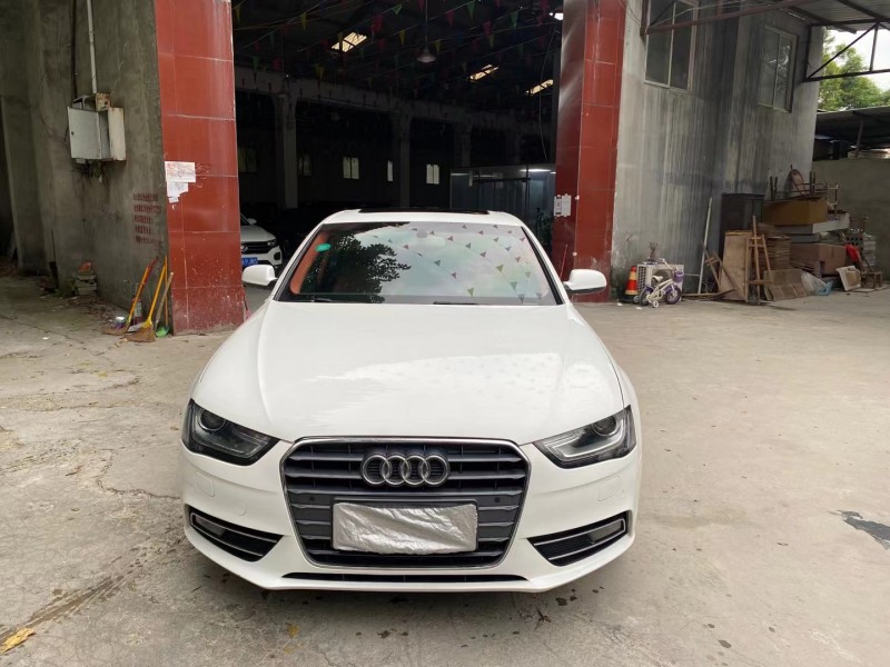 成都14年奥迪A4L1