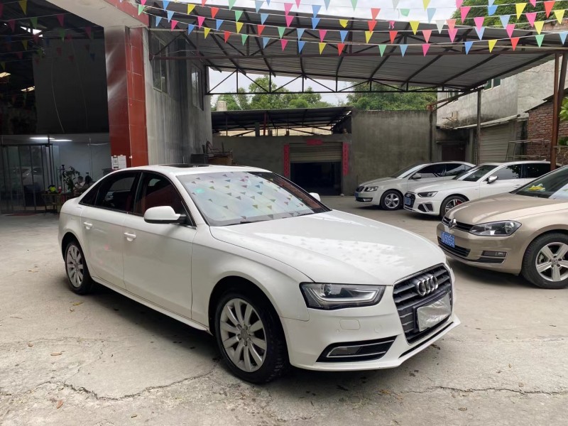 成都14年奥迪A4L2