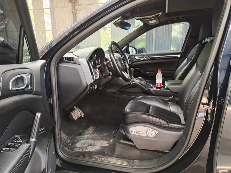 武汉15年保时捷卡宴5