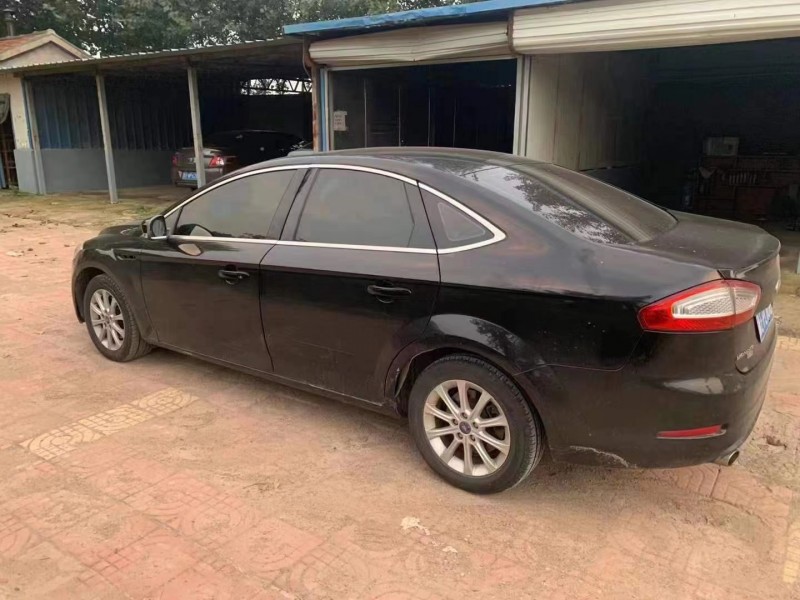 济宁11年福特蒙迪欧7