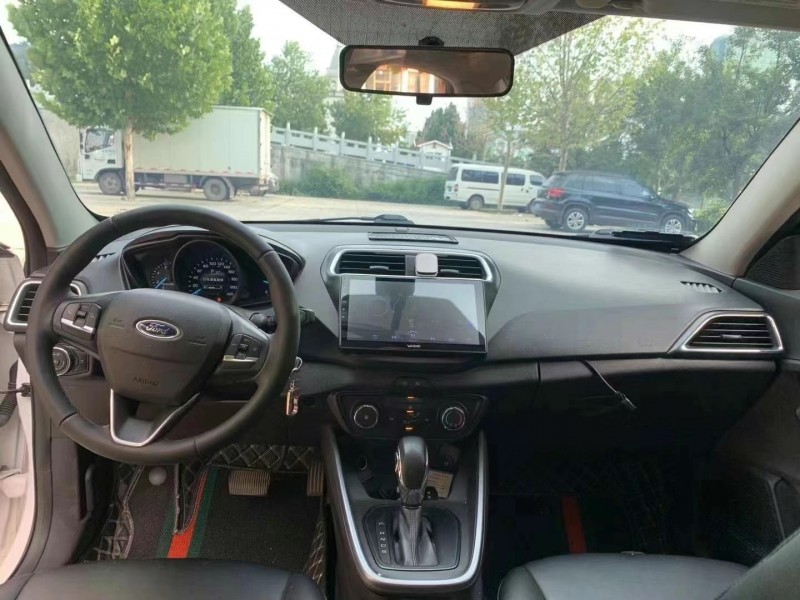 潍坊19年福特福睿斯6