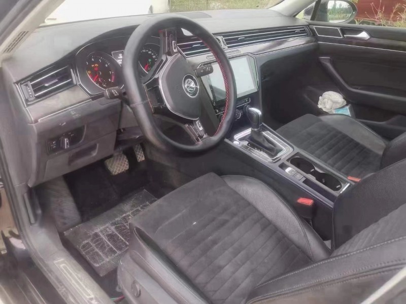 保定17年大众迈腾5