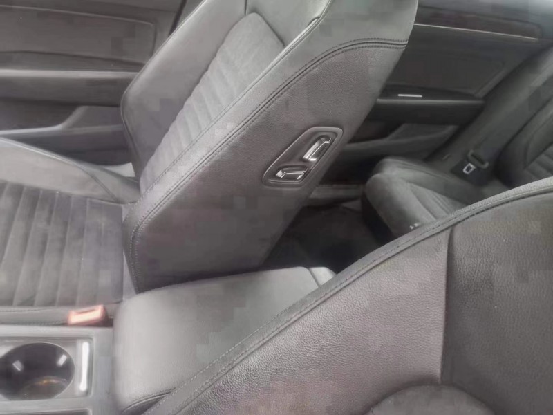 保定17年大众迈腾4