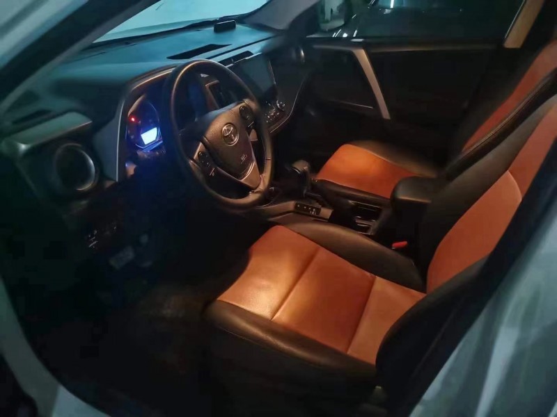 西安19年豐田RAV4榮放4