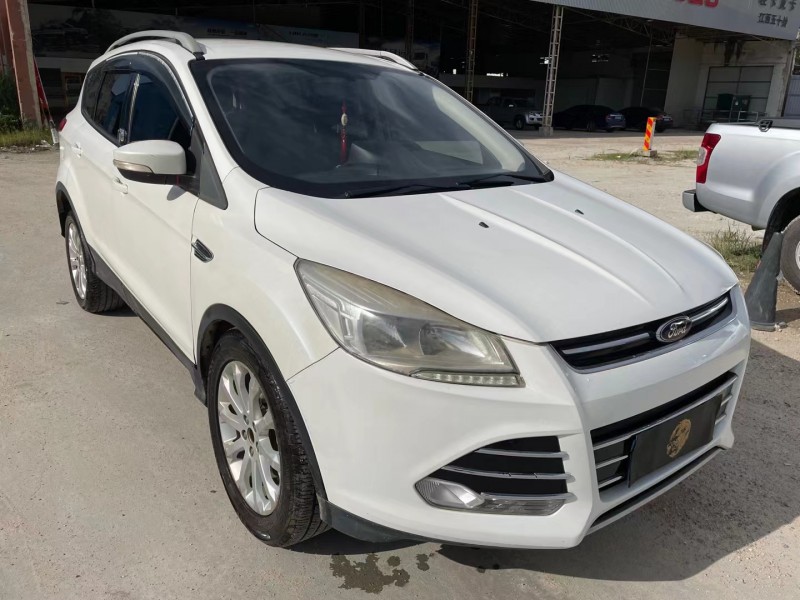 广州13年福特翼虎8