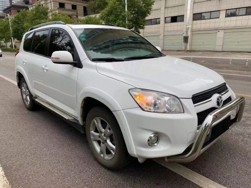 常德12年豐田RAV4榮放3