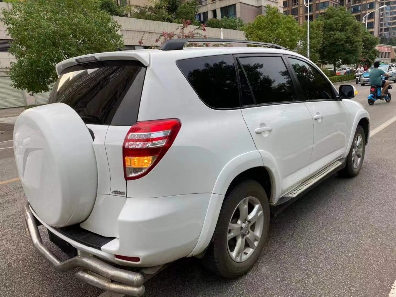常德12年豐田RAV4榮放5